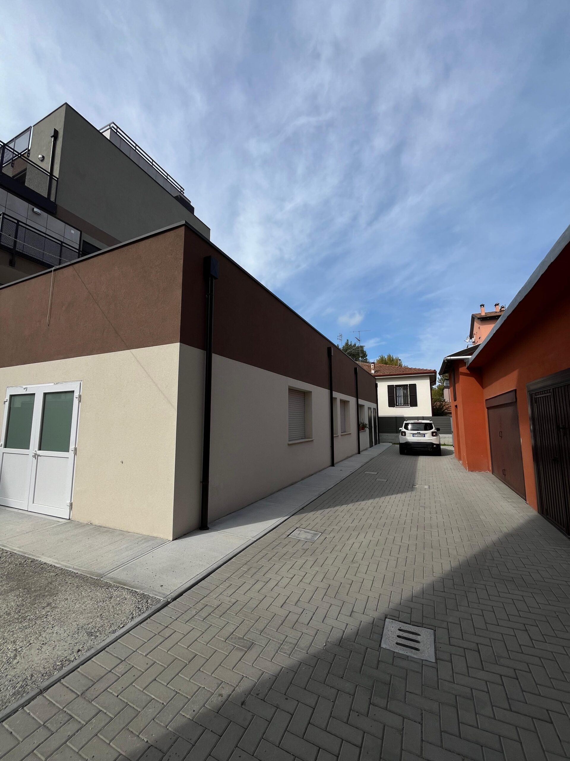 WhatsApp Image 2025-10-17 at 17.51.23